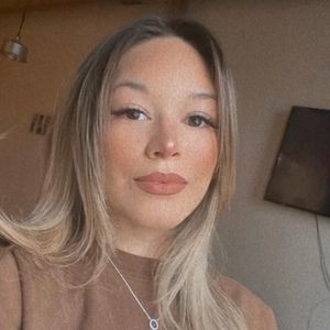 Meet your Posher, Ash